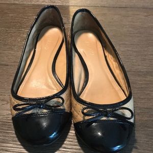 Women’s dress flat size 8